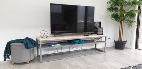 Luxurious Tranquil House Near Parramatta River Perfect For Large Group Retreat - Tourism TAS 1