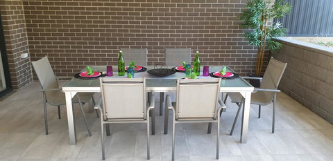 Luxurious Tranquil House Near Parramatta River Perfect For Large Group Retreat - Tourism TAS 3