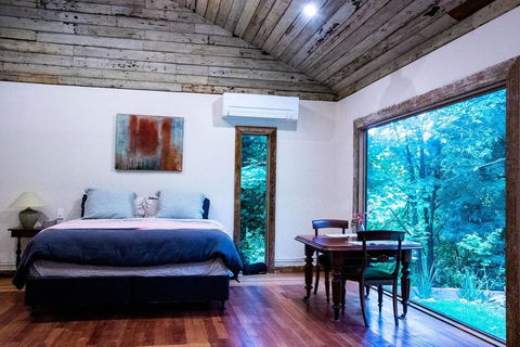 Luxury Forest Retreat - Puffing Billy - Tourism TAS 3