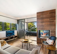 Luxury Hinterland Retreat - Family Suite with Hinterland and Ocean Views - Hobart Tourism