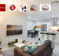 LUXURY HOUSE 10 MIN FROM BEACH WIFINETFLIX SLEEP 9 - Tourism TAS