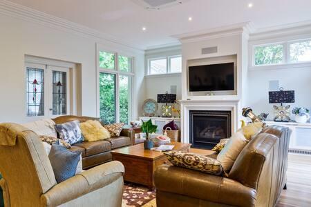 Luxury Inner-Melb 5 Brm Home, Close To Everything - Hobart Tourism 3