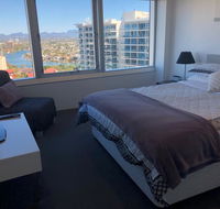 Luxury Large One Bedroom Surfers Paradise - Hobart Tourism