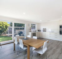 Lyons Cottage - a quaint Whalers Cottage in heart of Port Fairy - Hobart Tourism