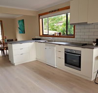 Lytton at Lonnie - Tourism TAS