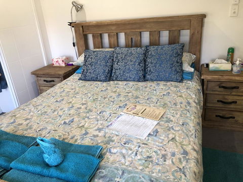 M & T's Waterfront Bed & Breakfast - Tourism TAS 1