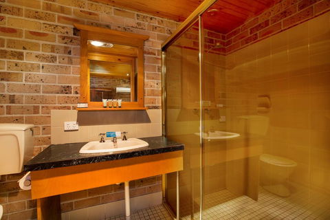 Macquarie Inn - Hobart Tourism 3