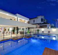 Magic On Main - Hobart Tourism