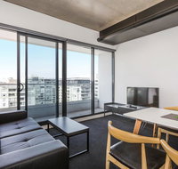 Magnificent Apartment with Spa in Melb - Tourism TAS