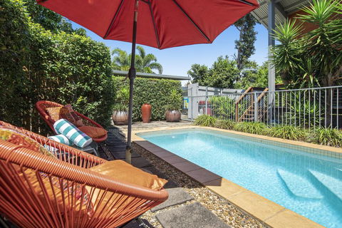 MANDALAY ESCAPE, SECLUSION & SERENITY WITH A POOL - Tourism TAS 3