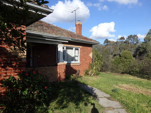 Mandall Avenue - Hobart Tourism 0
