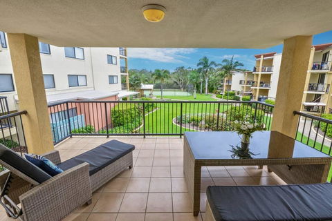 Marcoola Beachfront 3BR -Pool-100m To The Beach. - Tourism TAS 2
