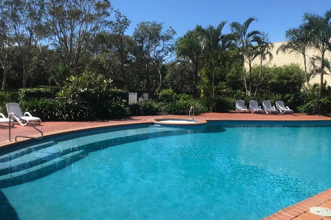 Marcoola Beachfront 3BR -Pool-100m To The Beach. - Tourism TAS 3