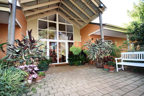 Margaret River Bed & Breakfast - Hobart Tourism 0