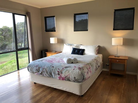 Margaret River House - Hobart Tourism 0