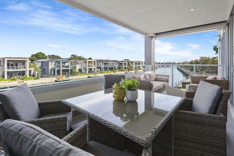 MARINA VIEW - Hobart Tourism 1