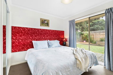 Maroondah 3 Bedroom House In Kilsyth - Hobart Tourism 2
