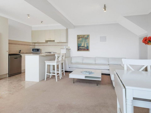 Martha's Villa - Tourism TAS 3