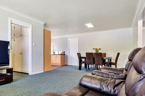 MAS Country Jackie Howe Motel - Tourism TAS 2