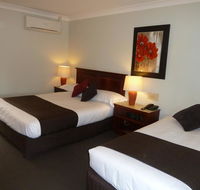 McNevins Warwick Motel - Tourism TAS
