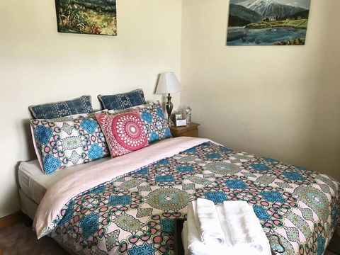 Meraki House - Hobart Tourism 3