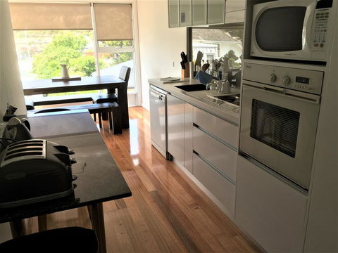 Meriam Bed And Breakfast - Hobart Tourism 1