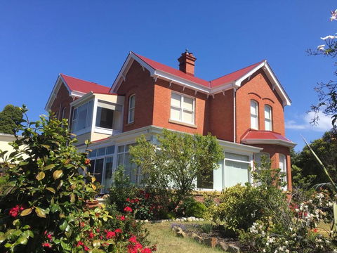 Meriam Bed And Breakfast - Hobart Tourism 0
