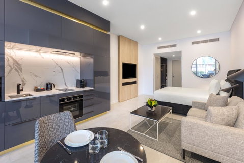 Meriton Suites Broadbeach - Tourism TAS 2