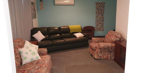 Mermaid Beachside Accommodation - Tourism TAS 3