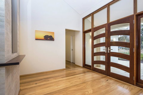 Metricup House - Elegant Country Retreat - Tourism TAS 3