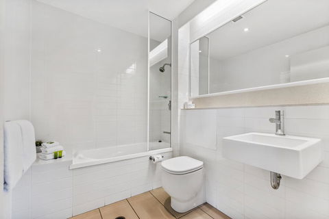 Metzo Noosa Resort - Tourism TAS 2