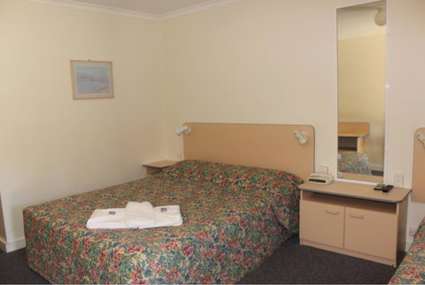 Mid Coast Motor Inn - Hobart Tourism 3