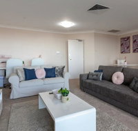 Milsons Point Apartment with Harbour Bridge Views - Tourism TAS