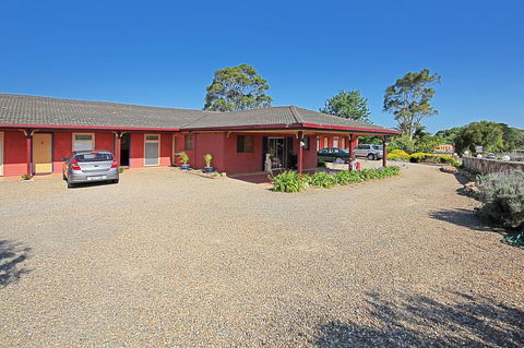 Milton Village Motel - Tourism TAS 2
