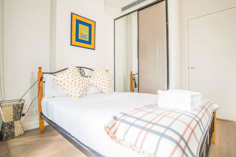 Modern 1bed1study Apt Near Station & MQ Centre - Hobart Tourism 1