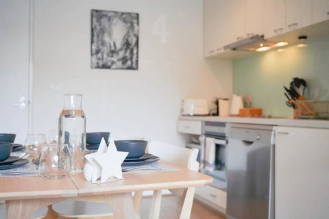 Modern 2 Bedroom Apartment Close To Beach And City - Hobart Tourism 1