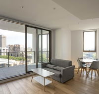 Modern Apartment in Darling Harbour - Tourism TAS