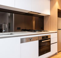 Modern Apartment in Darling Harbour - Tourism TAS