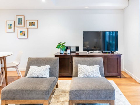 Modern Apartment With Large Courtyard And Short Walk To Bondi Beach - Tourism TAS 2