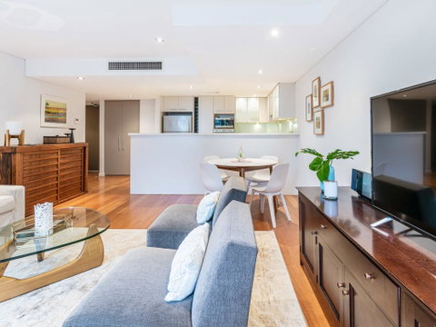 Modern Apartment With Large Courtyard And Short Walk To Bondi Beach - Tourism TAS 1