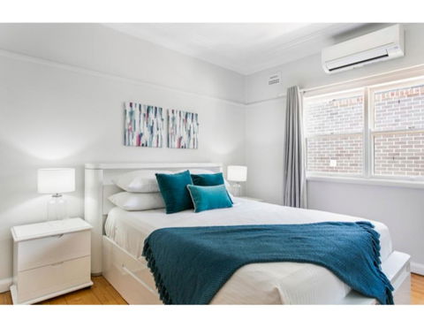 Modern Aus Home On The Edge Of North Ryde Oval - Tourism TAS 2