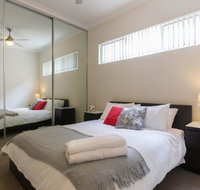 Modern Neat Convenient Apartment Close to Airport - Tourism TAS