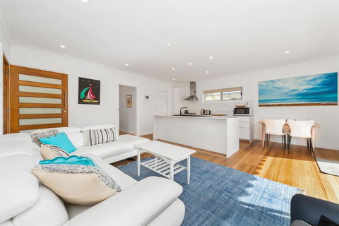 Modern, Charming And Characterful. Fully Renovated - Tourism TAS 1