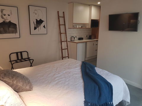 Modern, Private And Close To Town. - Hobart Tourism 2