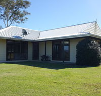 Molly Morgan Vineyard - Hobart Tourism