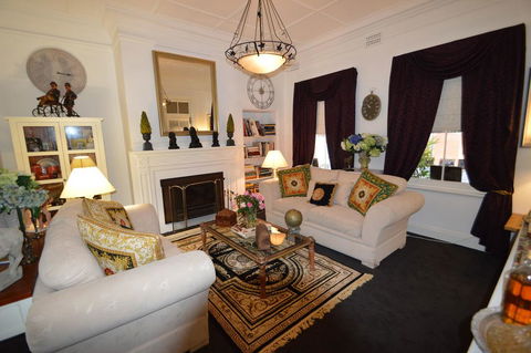 Montrose House - Tourism TAS 1