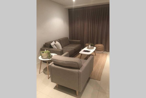 Mooloolaba Stylish & Comfortable Beachside Getaway - Privately Owned & Operated Independently From On-site Management - Tourism TAS 3