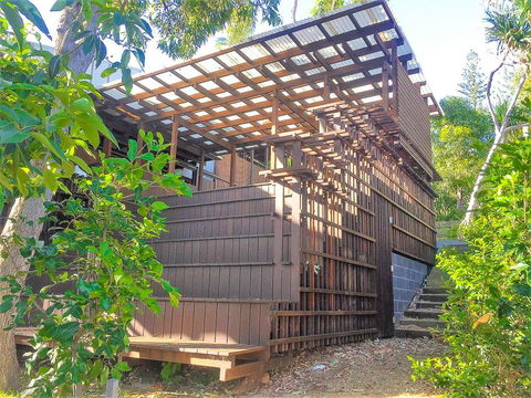 Moonshine Beach Shack - Hobart Tourism 0