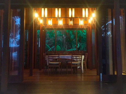 Moonshine Beach Shack - Hobart Tourism 3