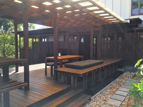 Moonshine Beach Shack - Hobart Tourism 1